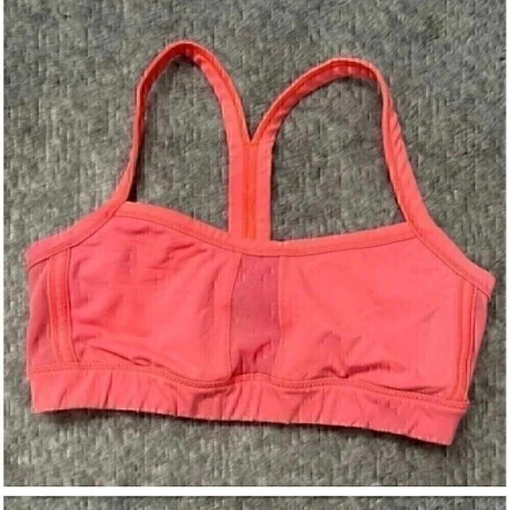 Lululemon pump it up sports bra